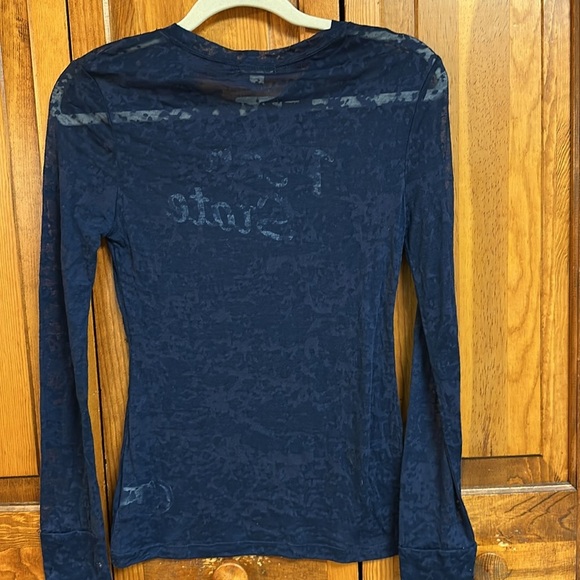 Zenana Outfitters Penn State Cotton Blend Floral Sheer Crew Neck Longsleeved Tee - Picture 3 of 8